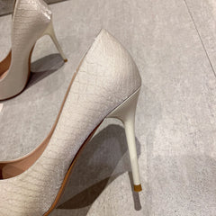 Lady pointed Pumps high heels