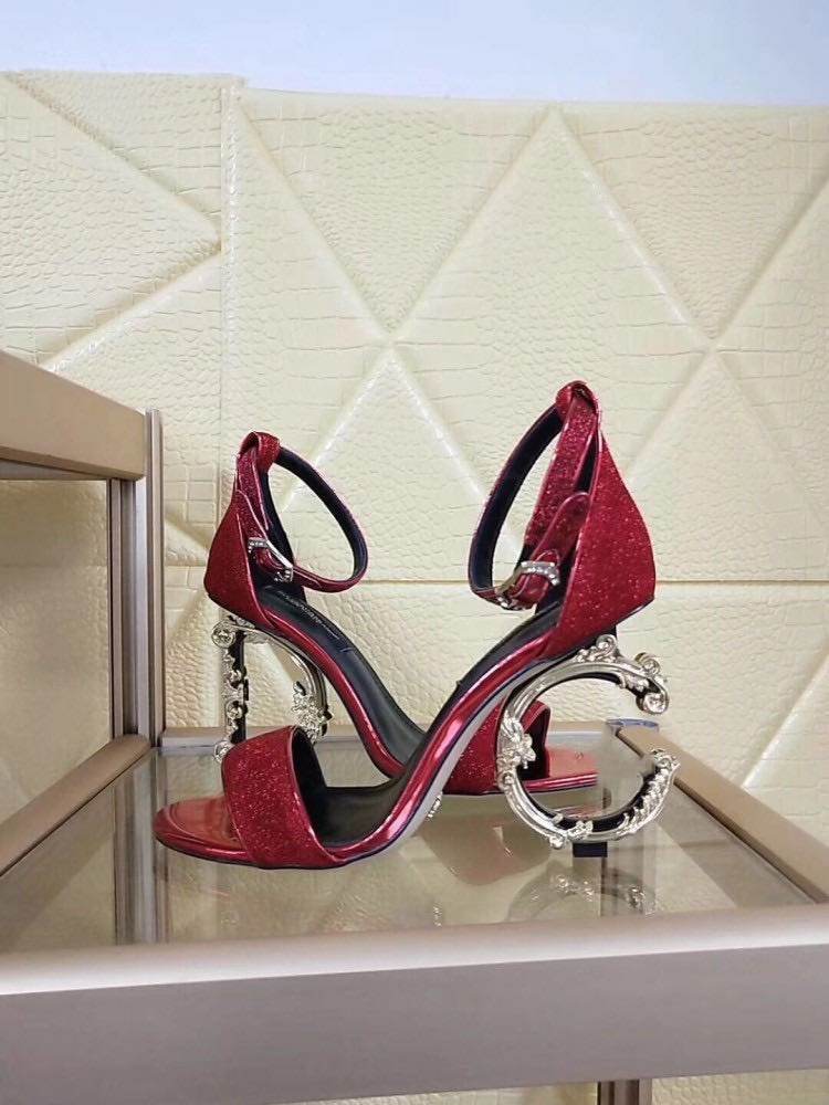 Gold high heels - Mubimart