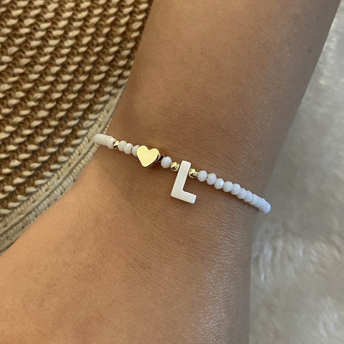 26 Letters White Shell Beaded Bracelet Women Metal Love Design Bracelet Jewelry - Mubimart