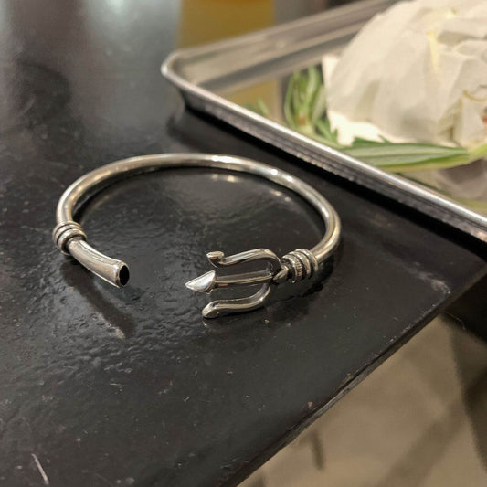 Silver Retro Bangle Bracelet - Mubimart