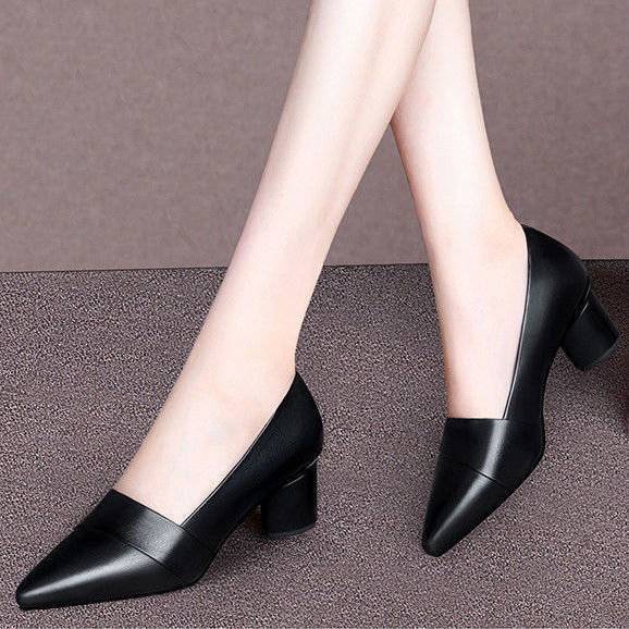 Low-Heel Pointed Toe All-Match Pumps