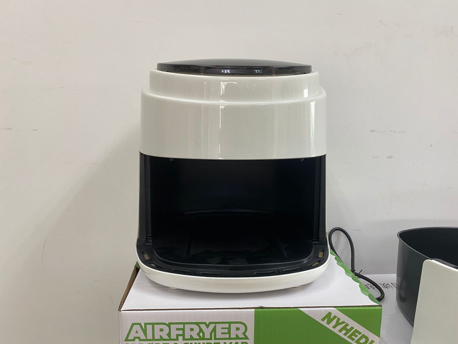 Air Fryer Large Capacity 6L 8L Intelligent Electric Fryer - Mubimart -  