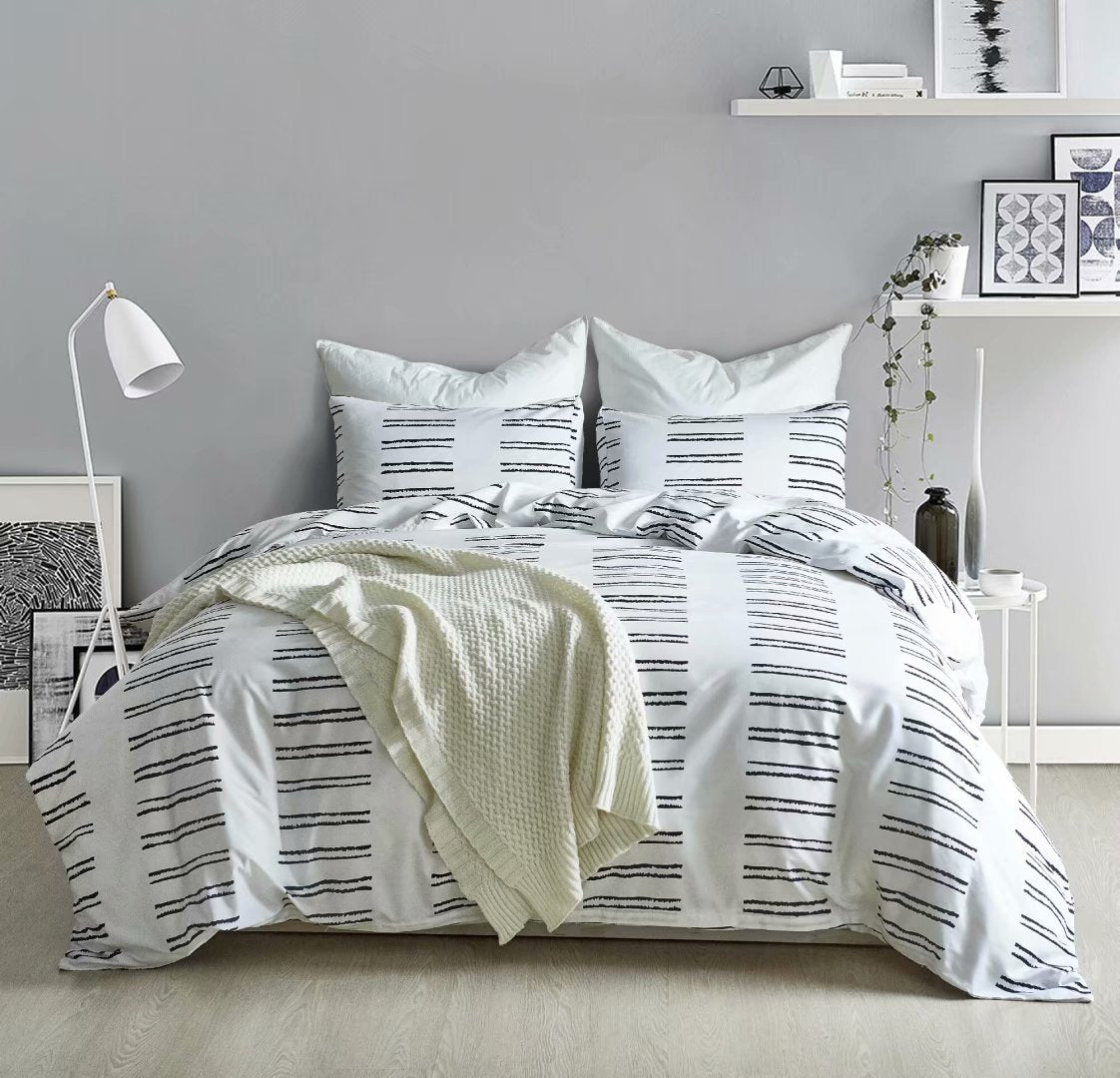 Bedding Three Sets Of Quilts And Sheets - Mubimart -  