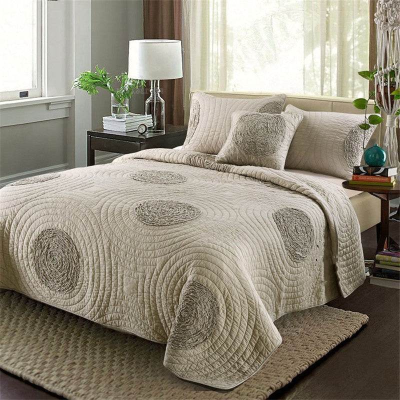 Embroidered quilted quilt - Mubimart