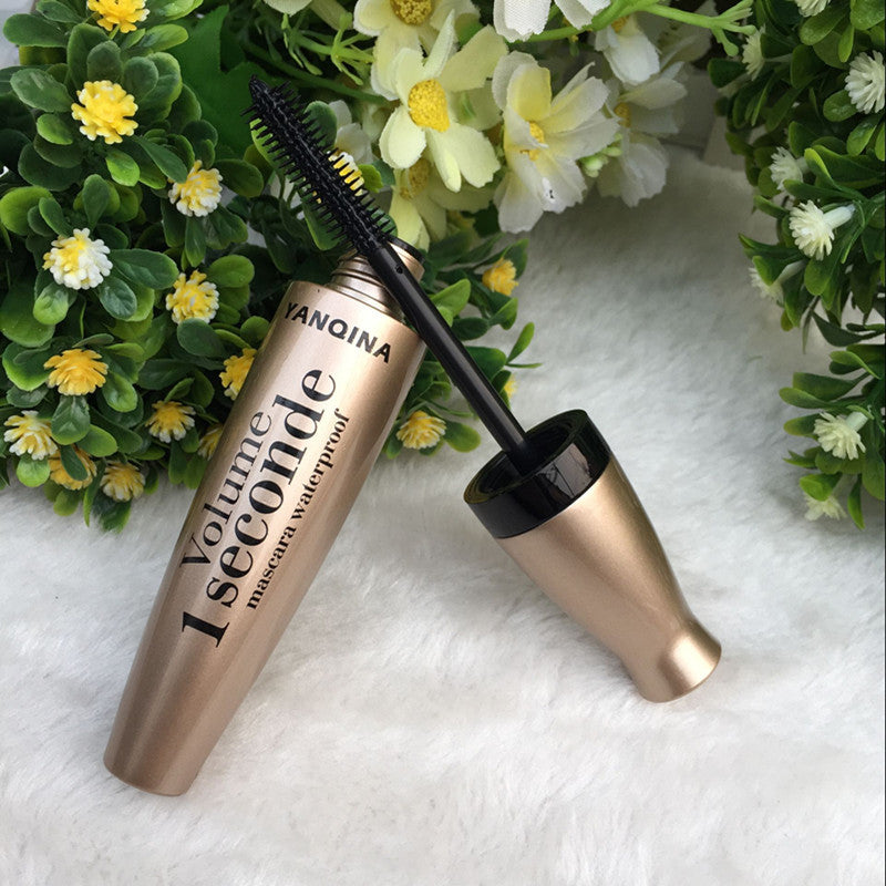 Gold tube mascara - Mubimart -  