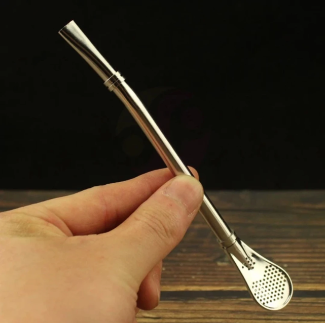 METAL MATE STRAWS - WITH STRAINER - Mubimart -  