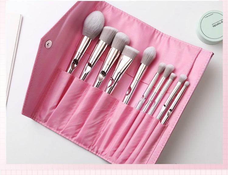 Makeup brush - Mubimart