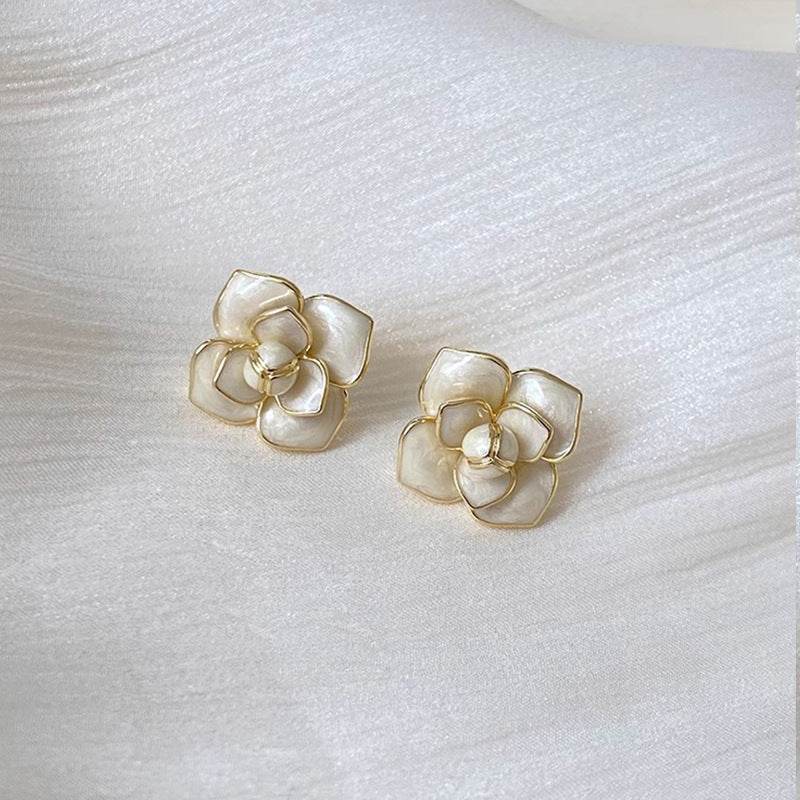 Flower Pearl Stud Earrings Women - Mubimart