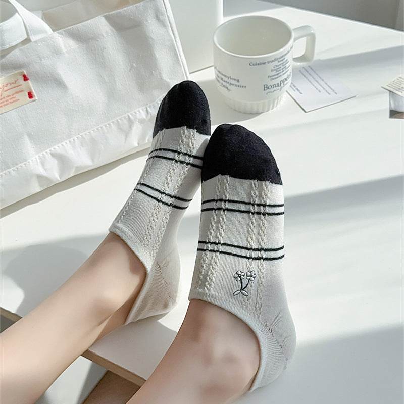Black And White Cute Bubble Mouth Women's Low-cut Liners Socks Invisible - Mubimart