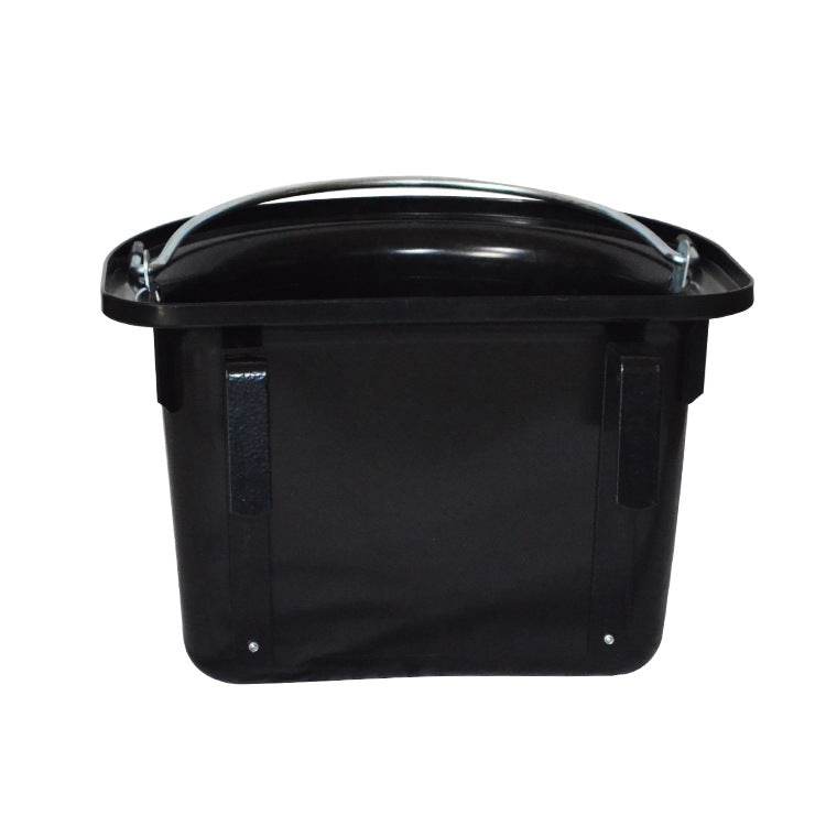 People And Horses Can Be Carried In One Bucket - Mubimart