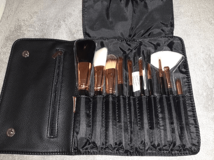 Portable makeup brush - Mubimart