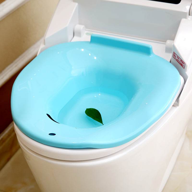 Pregnant women flushing bidet - Mubimart