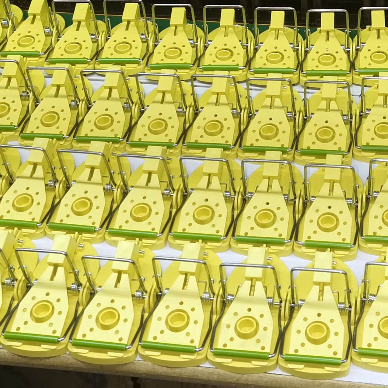 Small Color Plastic Mouse Trap Cage - Mubimart