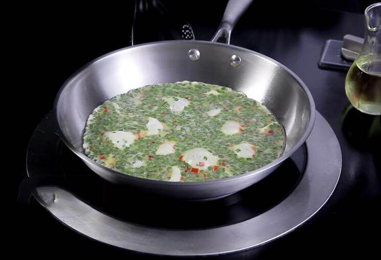 Steel frying pan - Mubimart
