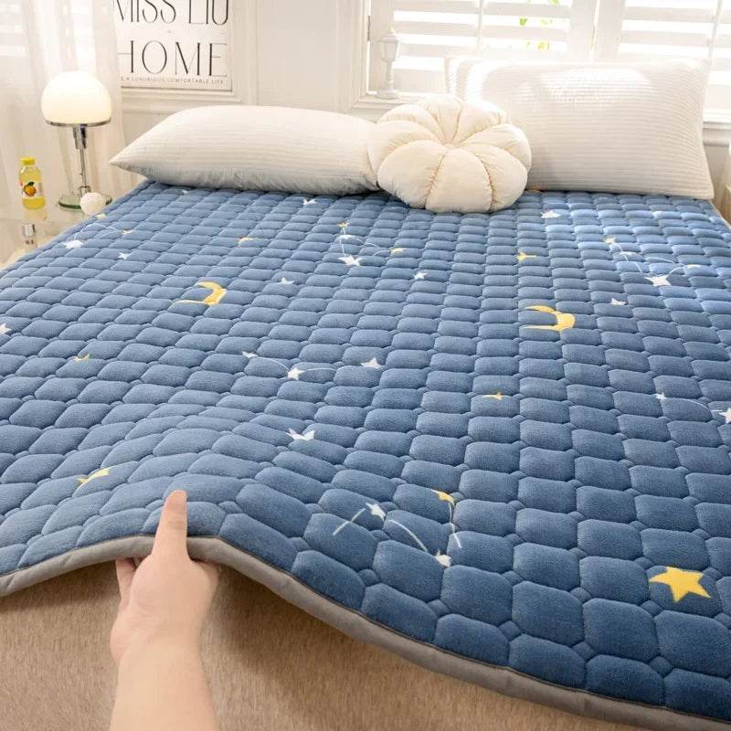Thick Milk Fiber Mattress Quilted Bed Protection Cushion Anti-static Fleece-lined Mattress Cushion - Mubimart