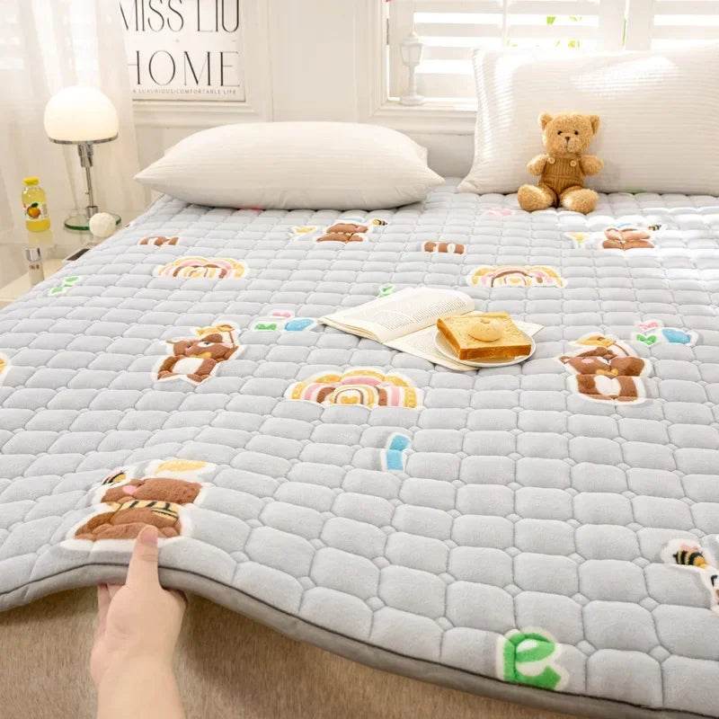 Thick Milk Fiber Mattress Quilted Bed Protection Cushion Anti-static Fleece-lined Mattress Cushion - Mubimart