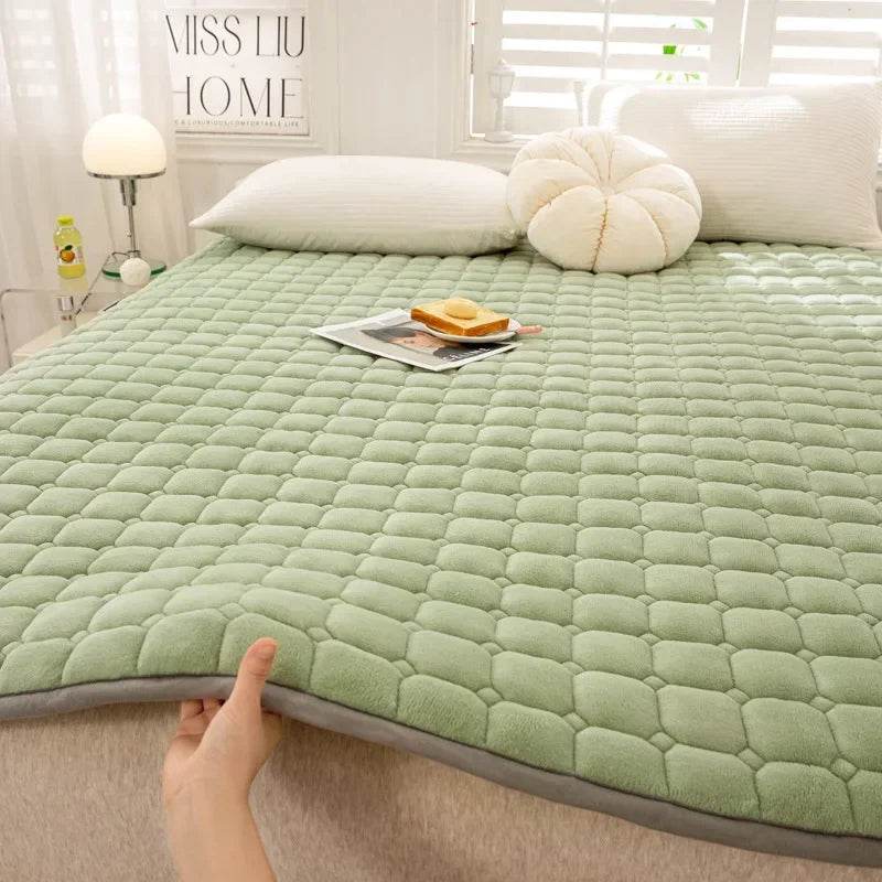 Thick Milk Fiber Mattress Quilted Bed Protection Cushion Anti-static Fleece-lined Mattress Cushion - Mubimart