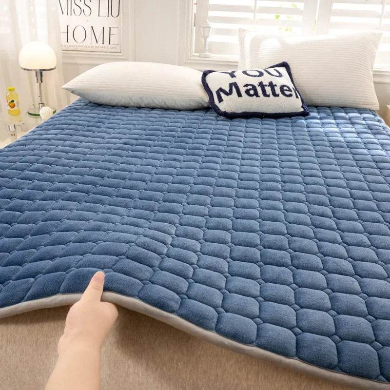Thick Milk Fiber Mattress Quilted Bed Protection Cushion Anti-static Fleece-lined Mattress Cushion - Mubimart