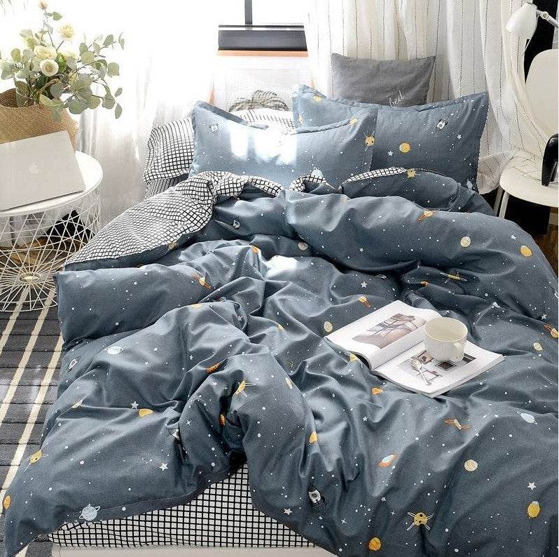 Three or four sets of bedding - Mubimart