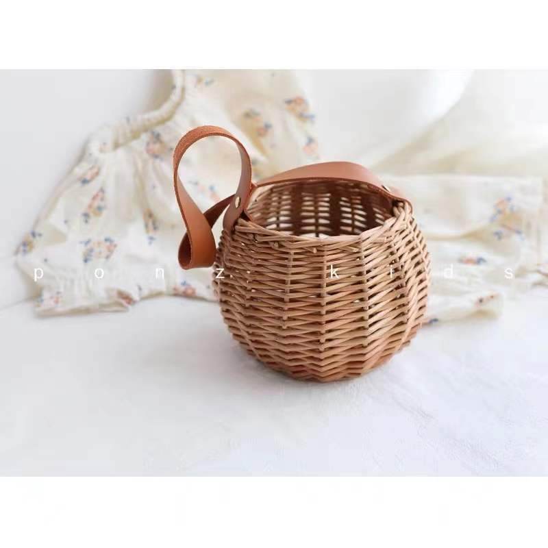 Wicker Shopping Basket Concave Shape Small Basket Photo Props - Mubimart