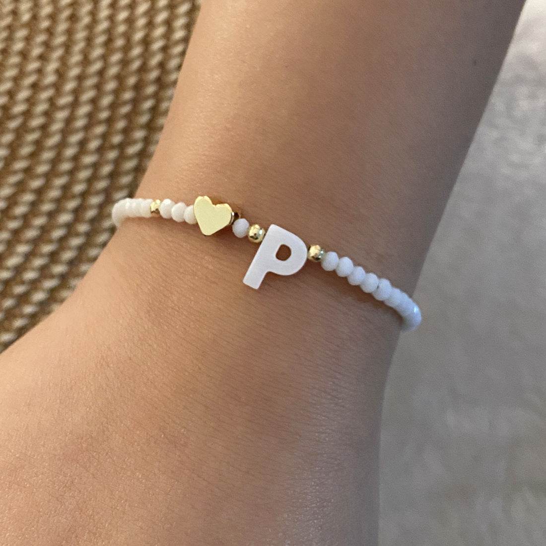 26 Letters White Shell Beaded Bracelet Women Metal Love Design Bracelet Jewelry - Mubimart
