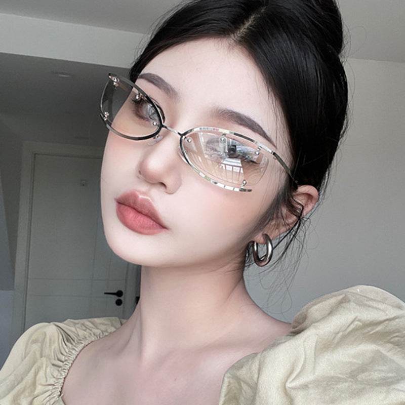 Women's Fashion Cat Eye Hollow Sunglasses - Mubimart