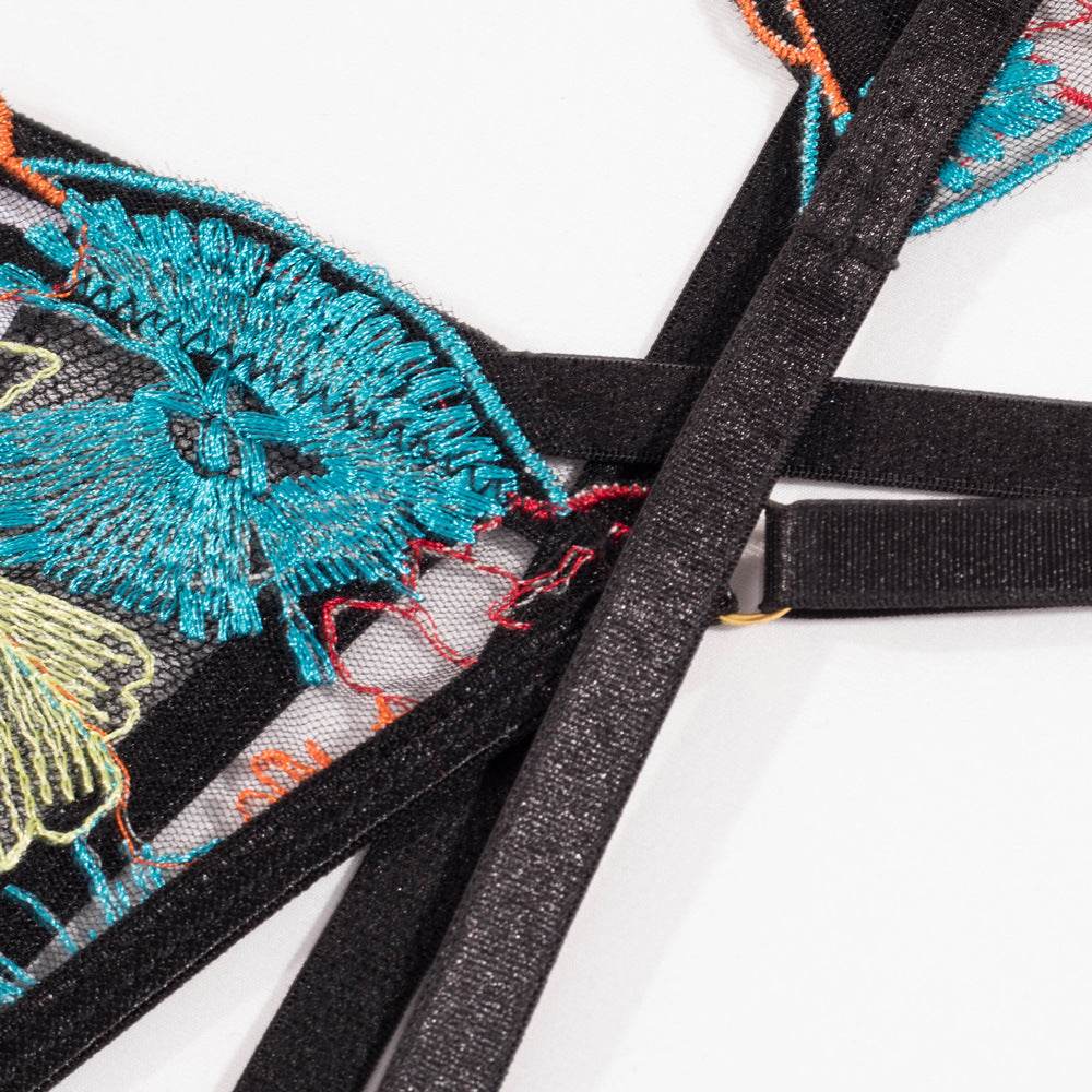 Sexy Garter Belt Embroidery Shaping Split Suit - Mubimart