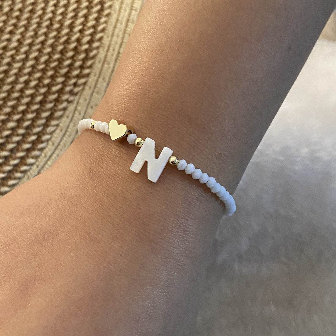 26 Letters White Shell Beaded Bracelet Women Metal Love Design Bracelet Jewelry - Mubimart