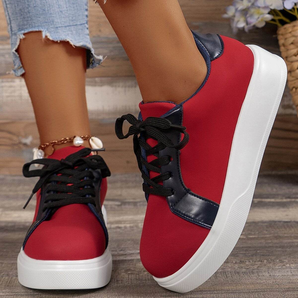 New Lace-up Flats Women Walking Sports Skateboard Shoes Retro Fashion Casual Sneakers - Mubimart