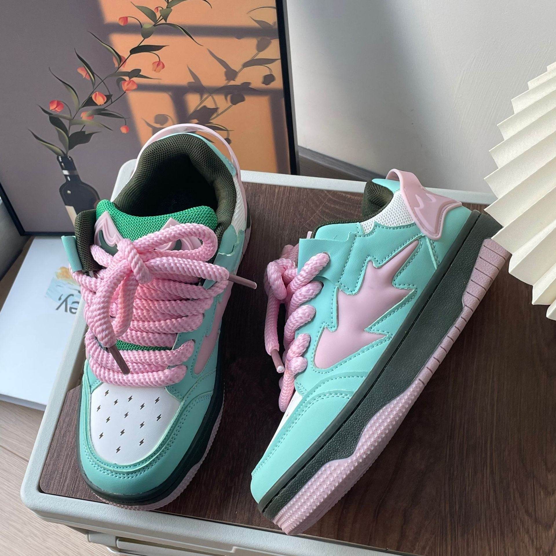Men And Women Couple Casual Distressed Sneaker - Mubimart
