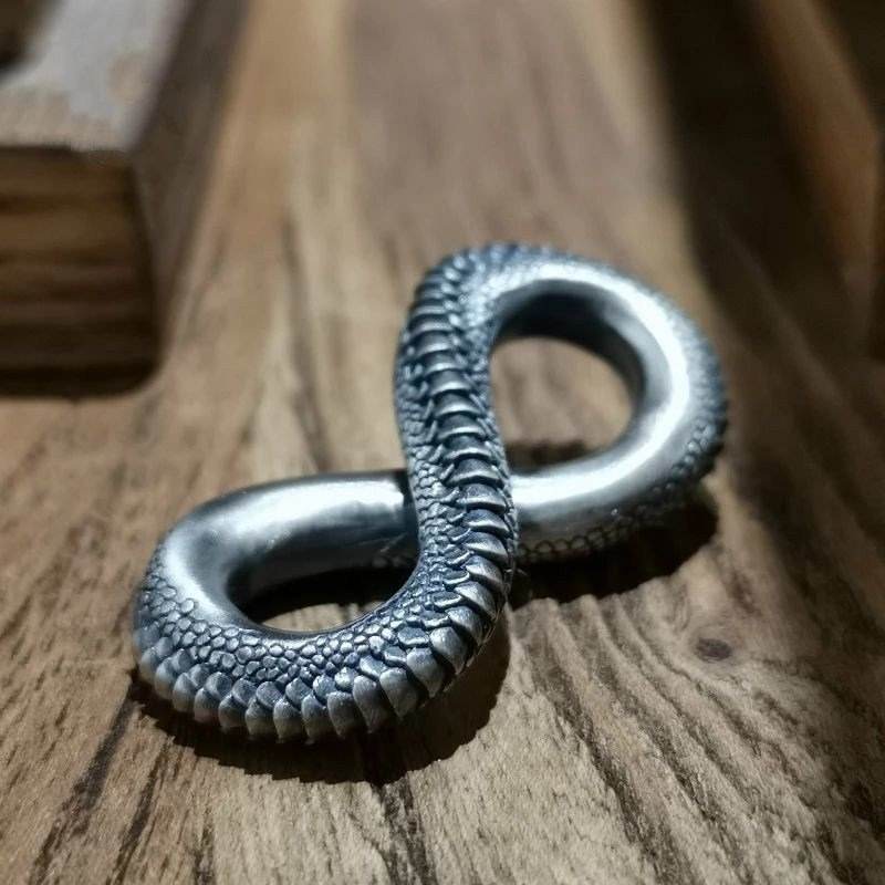 Mens Fashion Casual Personality Infinite Snake Scale Pendant Necklace - Mubimart