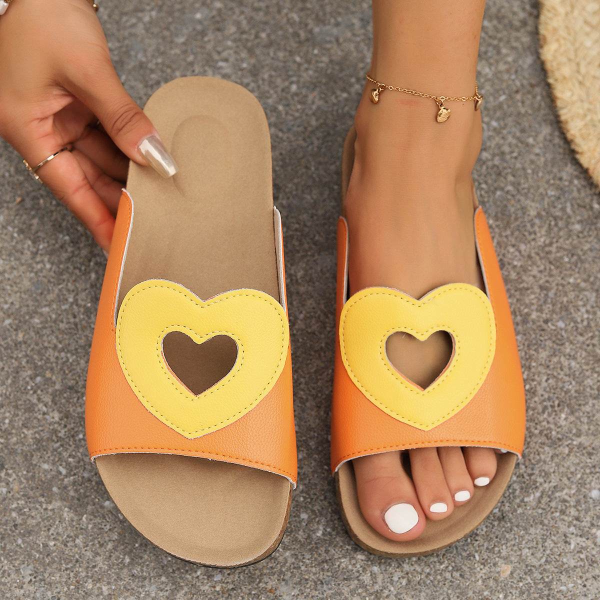 New Hollow Love Sandals With Heart-shape Design Fashion Summer Flat Slides Shoes Casual Vacation Beach Slippers For Women - Mubimart