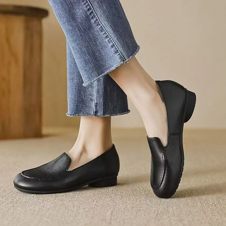 Retro Stijl Nieuwe Ronde Neus Platte Bodem Loafers Slip-on Britse Zachte Bodem Pumps Vrouwen