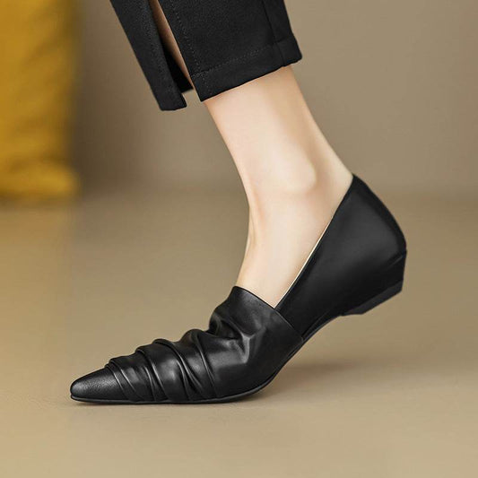 Pointed-toe Low Heel Flat Shoes Black Creamy-white - Mubimart