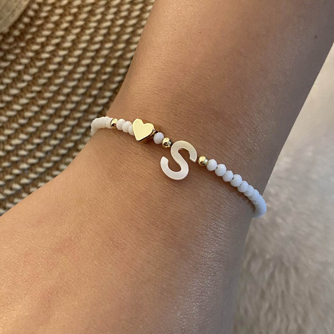 26 Letters White Shell Beaded Bracelet Women Metal Love Design Bracelet Jewelry - Mubimart