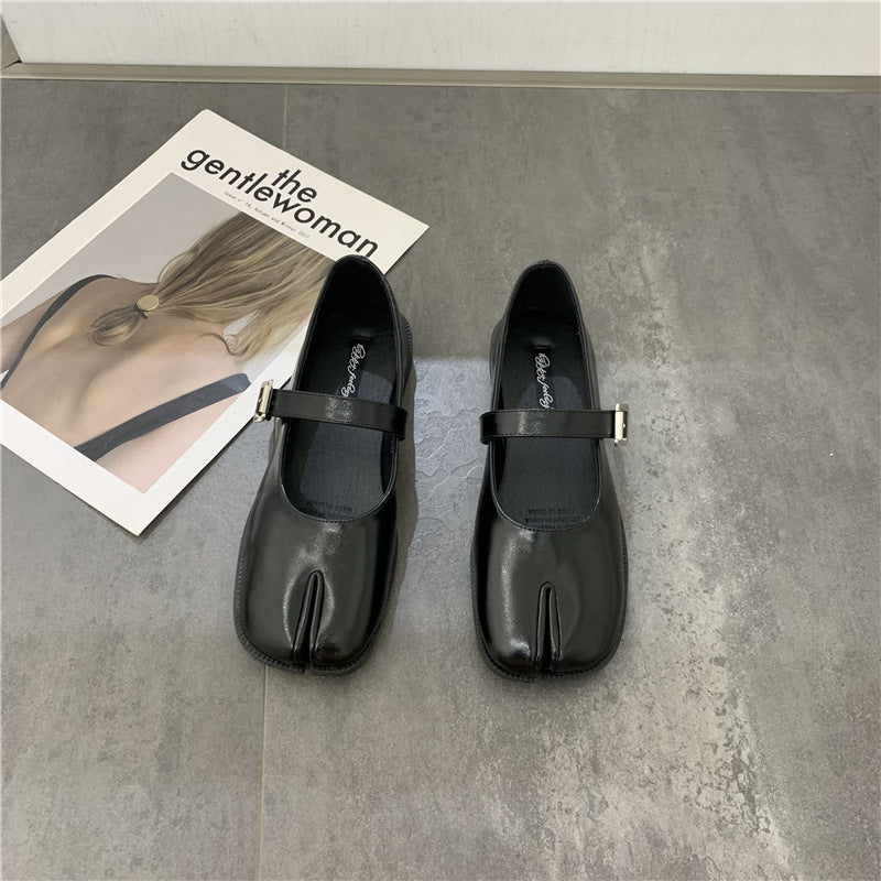 Mary Jane-schoenen met gespleten neus